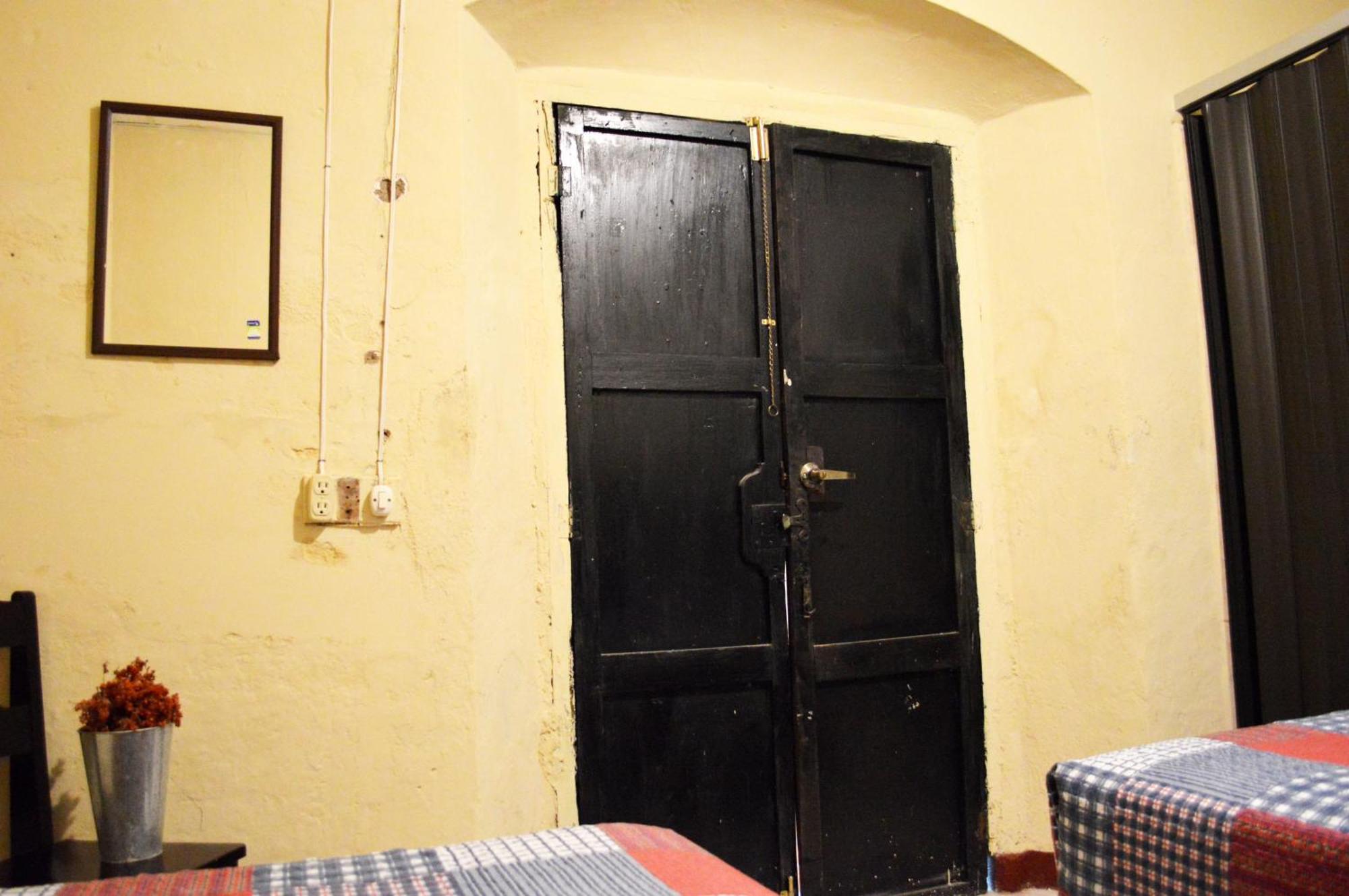 Ave Del Paraiso Guest House Antigua Buitenkant foto