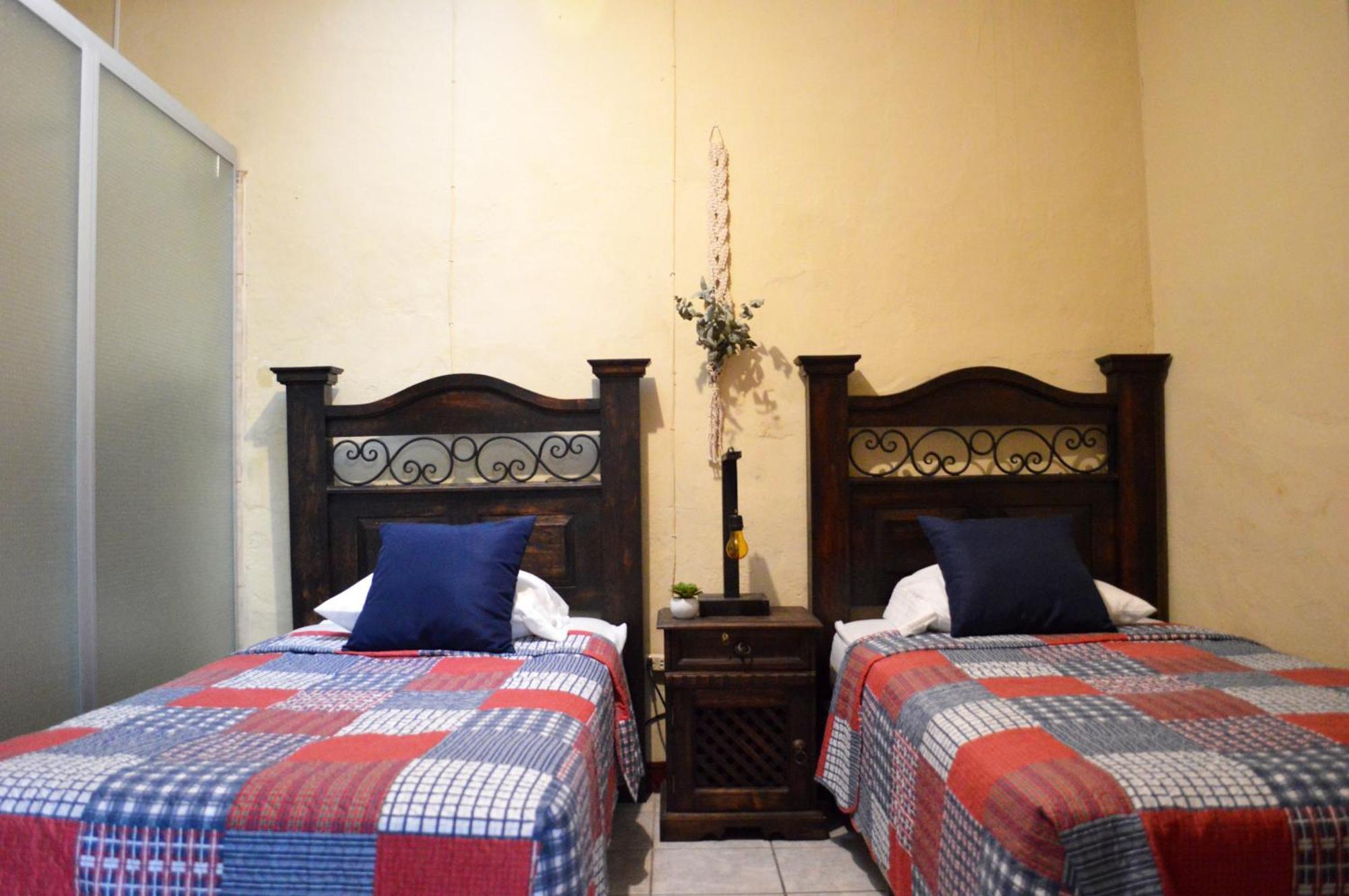 Ave Del Paraiso Guest House Antigua Buitenkant foto