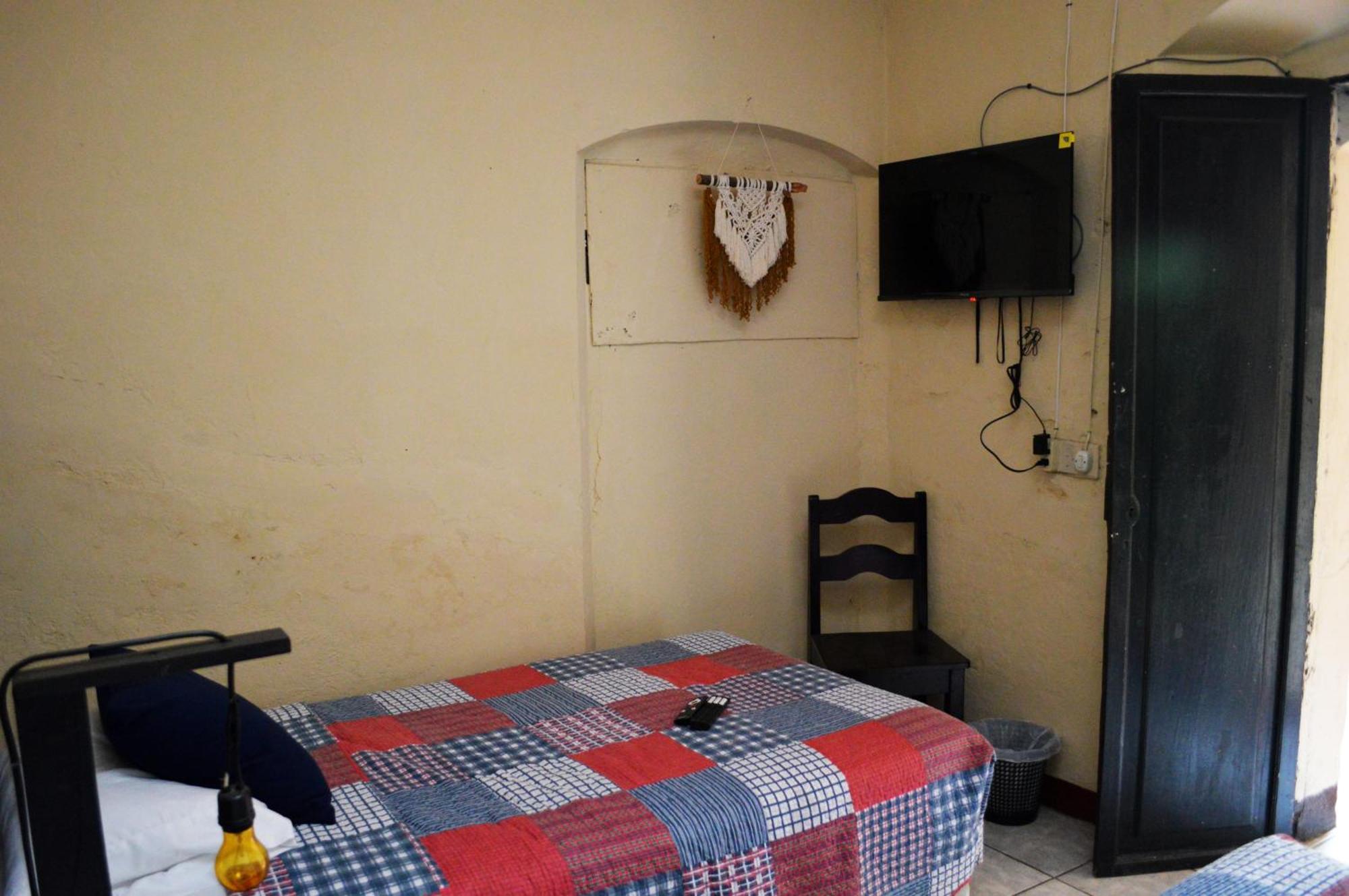 Ave Del Paraiso Guest House Antigua Buitenkant foto
